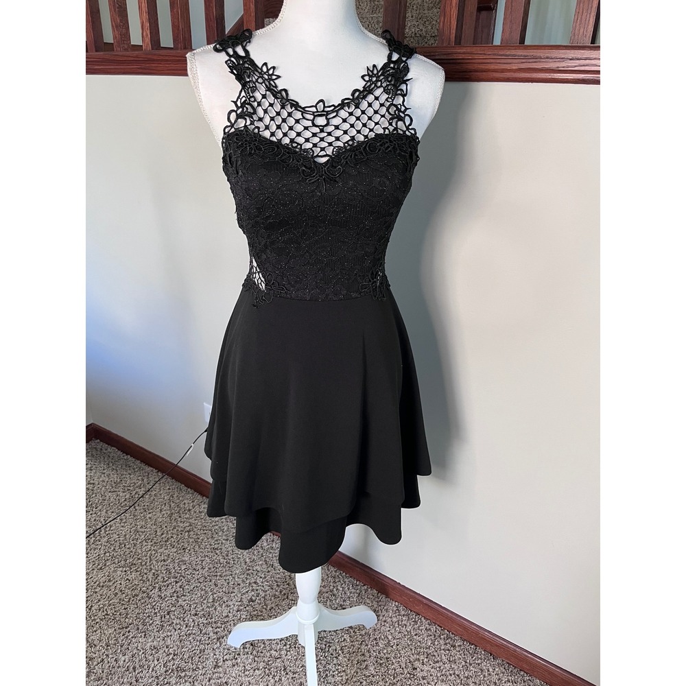 City Studio Black Crochet Lace Glitter Tiered Cocktail Dress Size 5 3622-CZ9B